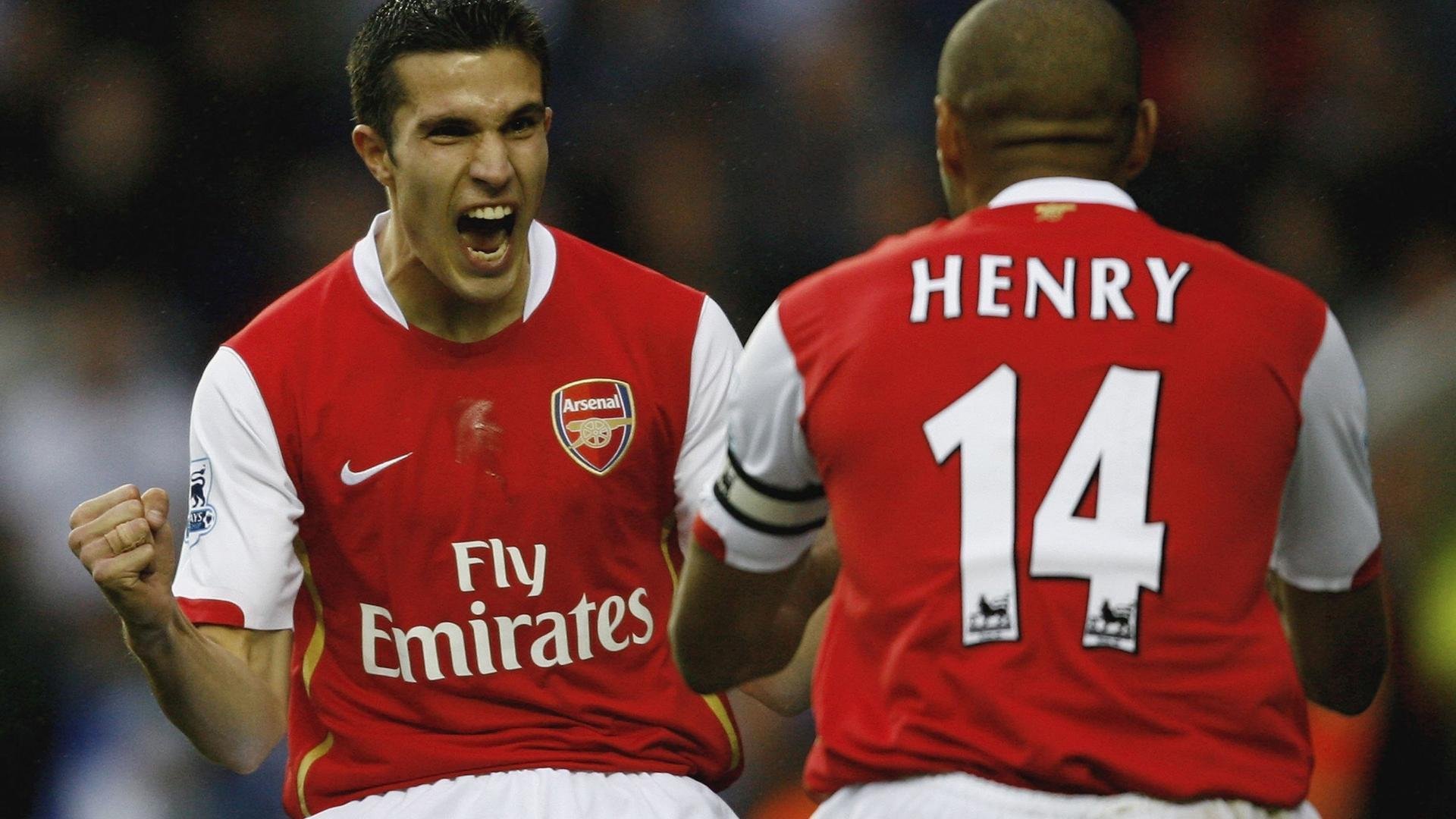 利物浦与阿森纳激战正酣，积分持平，利物浦和阿森纳