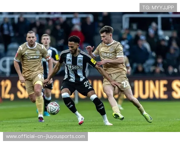 尤文或在战术板上尝试更高频率的中场插上