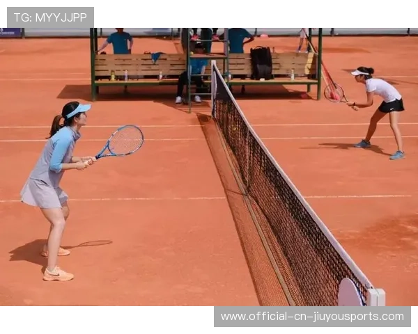 运动员“漂亮救球”全景回放,感受“技术魅力”! 运动员“漂亮救球”全景回放,感受“技术魅力”!