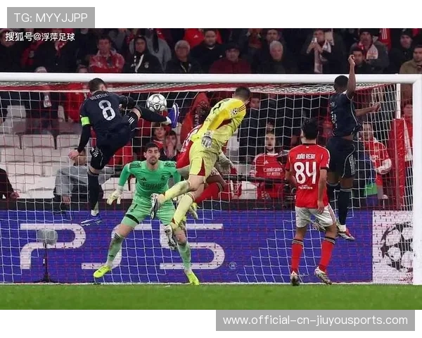 皇马门将扑出点球,力保三分到手,皇马门第 皇马门将扑出点球,力保三分到手,皇马门第